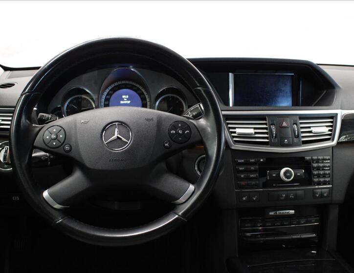 Mercedes-Benz Třídy E 27