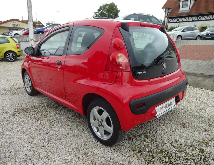 Peugeot 107 5