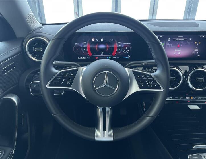 Mercedes-Benz CLA 10