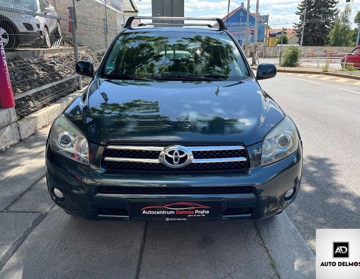Toyota RAV4 10