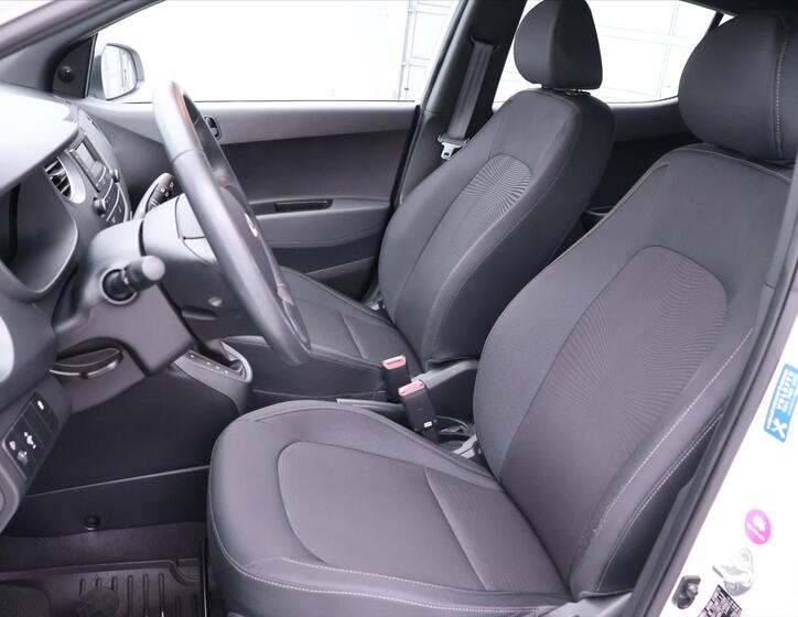 Hyundai i10 11