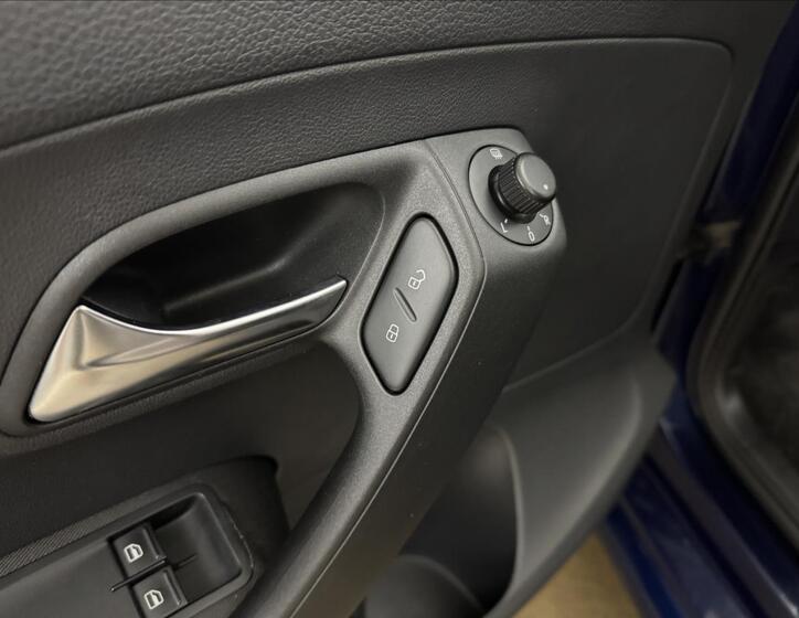 Volkswagen Polo 25