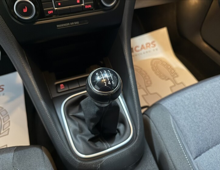 Volkswagen Golf 13