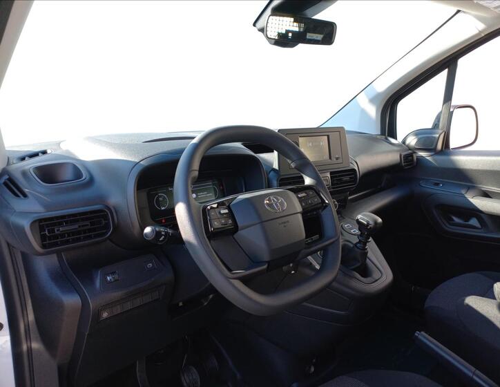 Toyota ProAce City 10