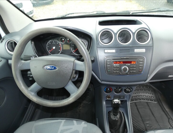 Ford Tourneo Connect 7