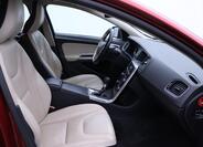 Volvo V60 12