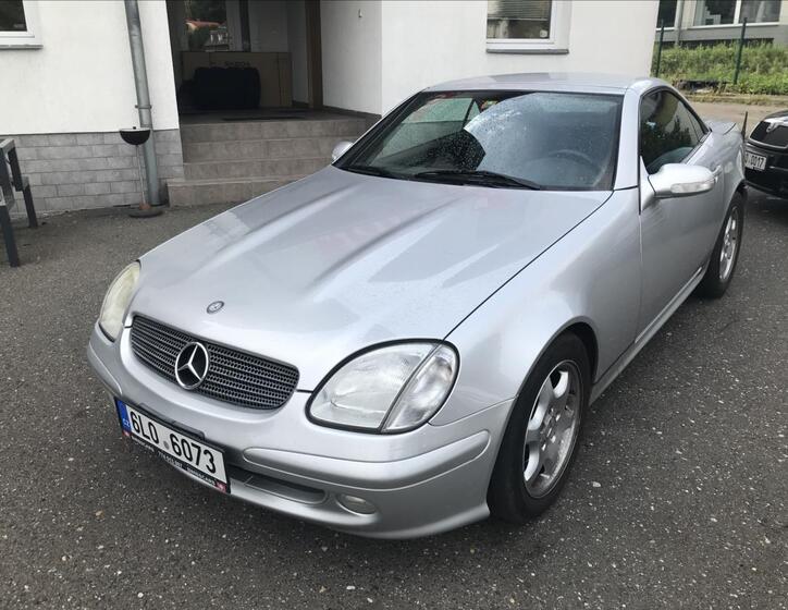 Mercedes-Benz SLK 4