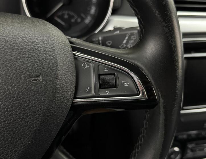 Škoda Superb 11