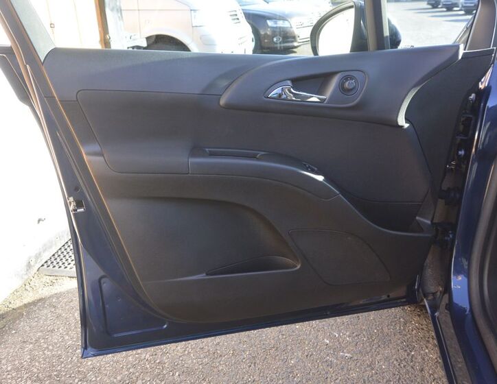 Opel Meriva 9