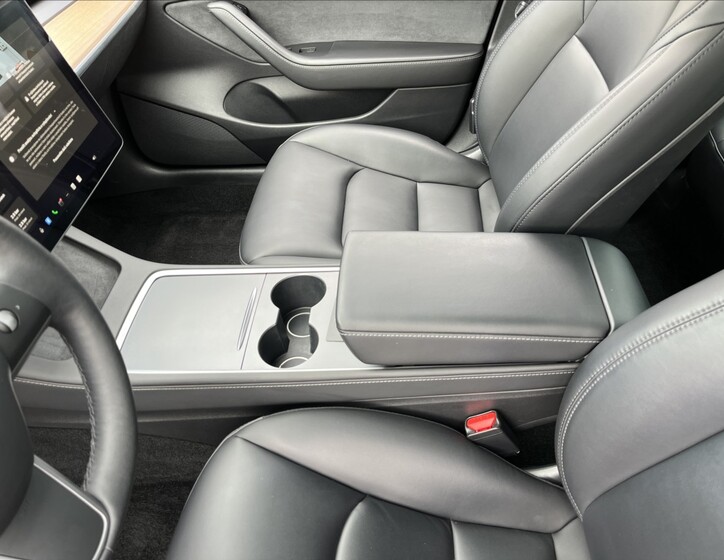 Tesla Model 3 50