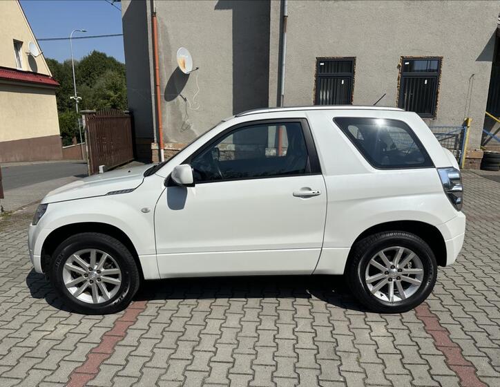 Suzuki Grand Vitara 8