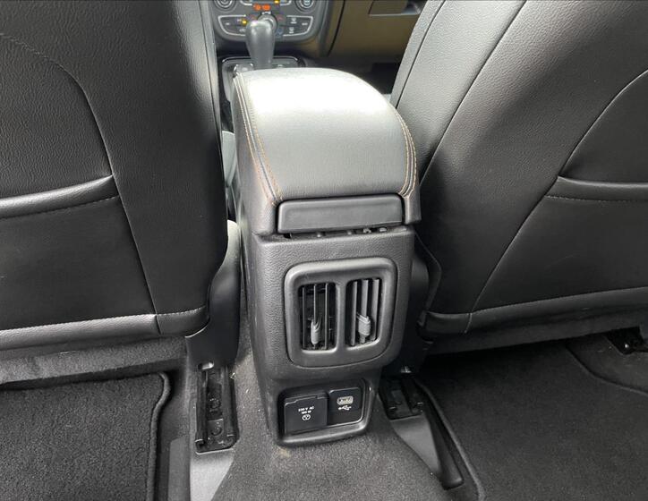 Jeep Compass 35