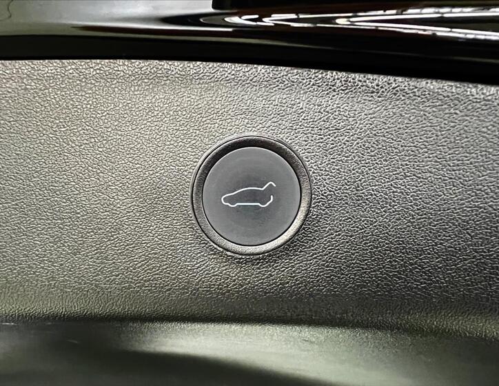 Tesla Model 3 25