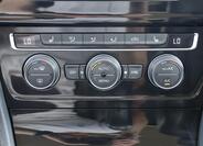 Volkswagen Golf 24