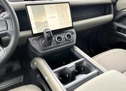 Land Rover Defender 16
