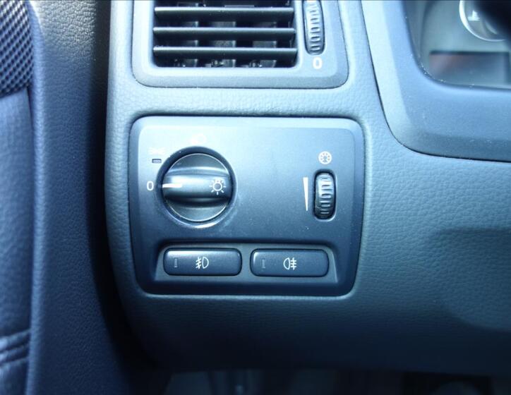 Volvo S60 29