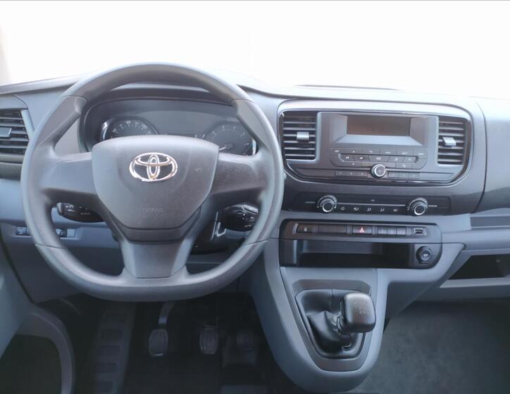 Toyota ProAce 13