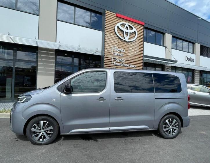 Toyota ProAce Verso 4
