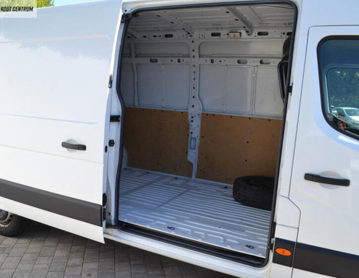 Renault Master 18
