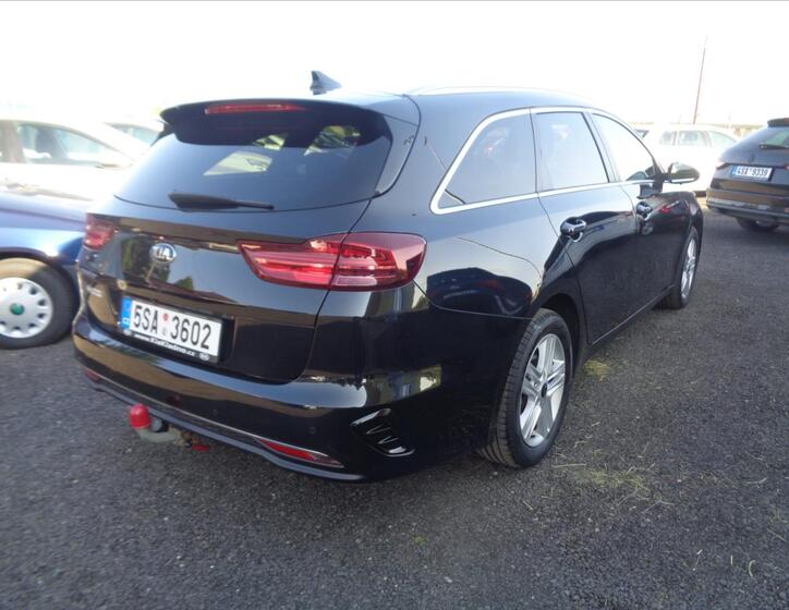 KIA Ceed 5