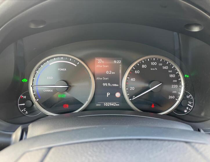 Lexus NX 300h 12