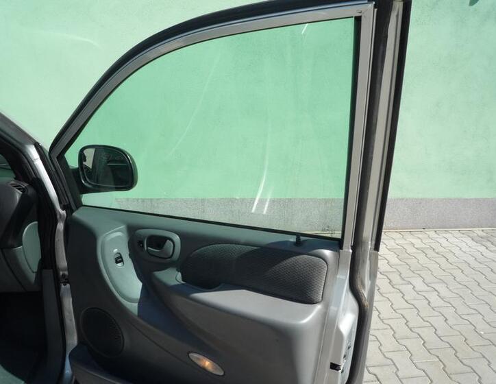 Chrysler Voyager 28