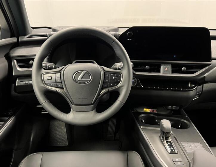 Lexus UX 300h 5