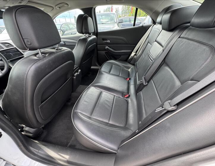 Chevrolet Malibu 13