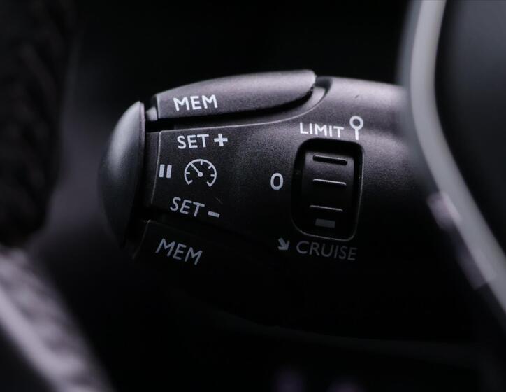 Peugeot Rifter 18