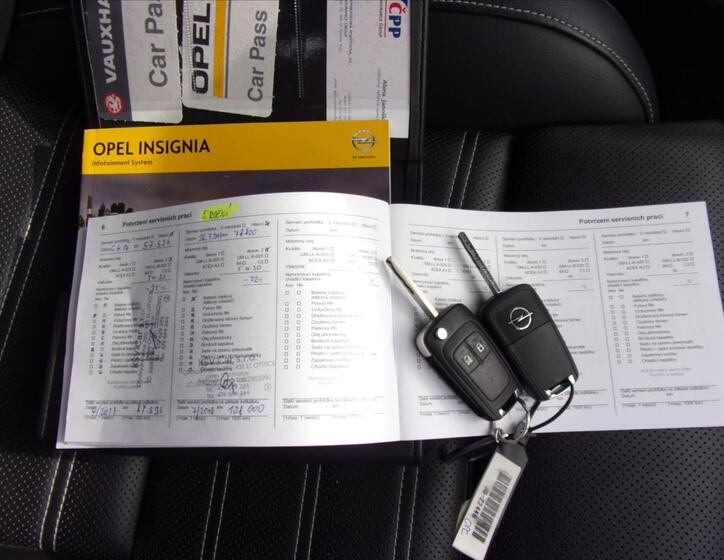 Opel Insignia 11