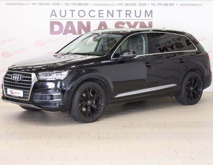 Audi Q7 1