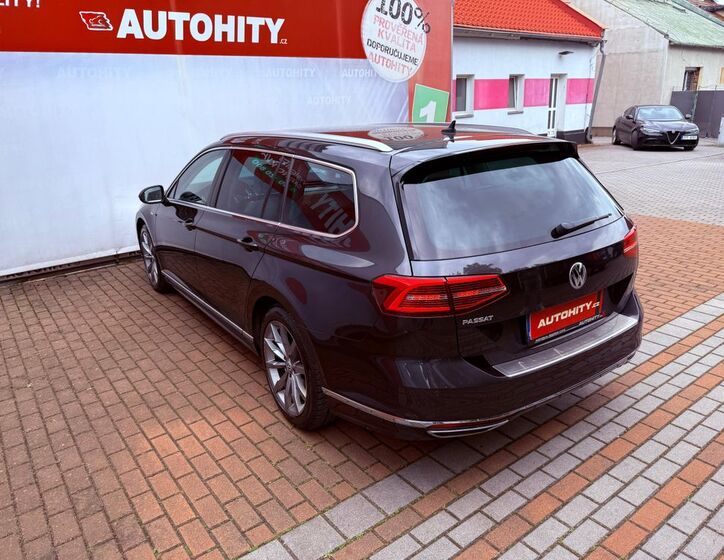 Volkswagen Passat 9