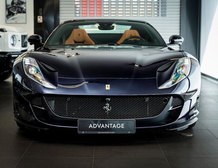 Ferrari 812 2