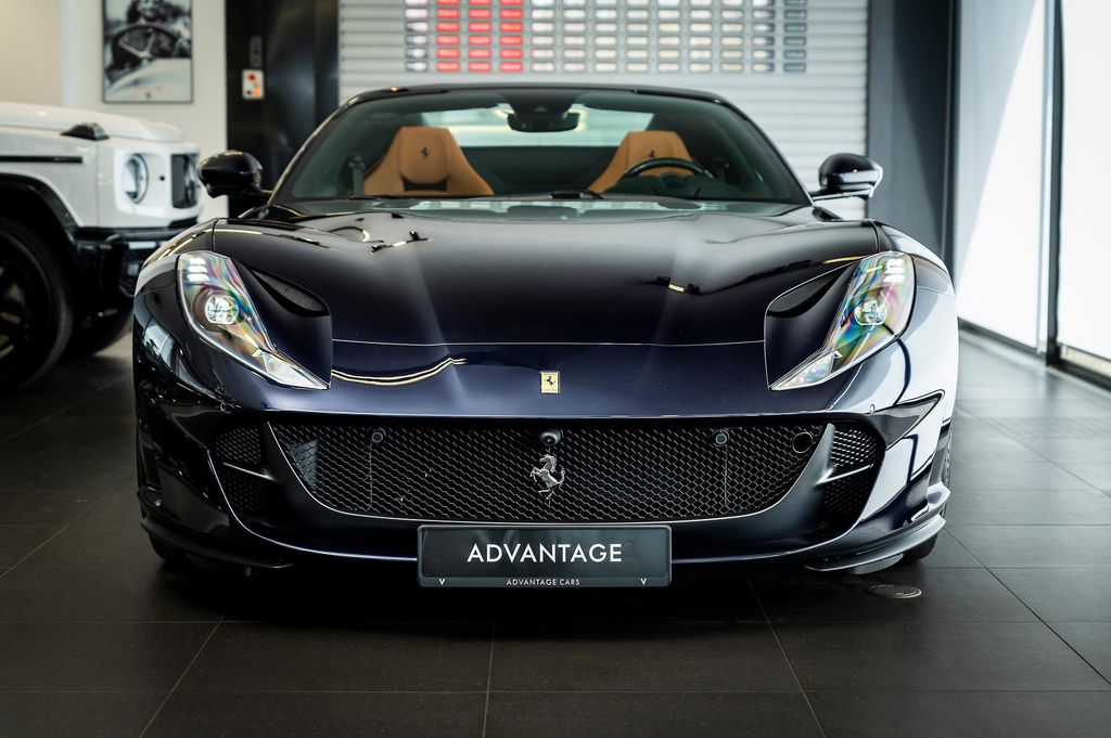 Ferrari 812