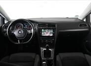 Volkswagen Golf 11