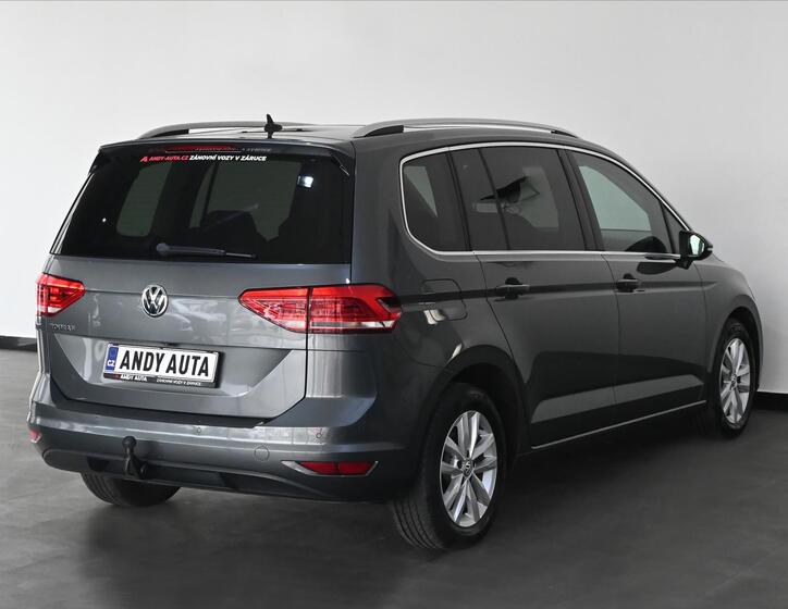 Volkswagen Touran 3