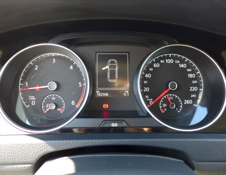 Volkswagen Golf 20