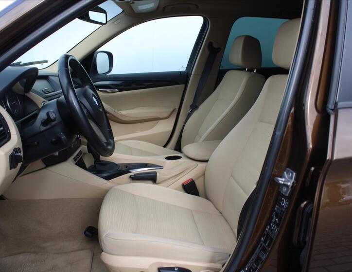 BMW X1 10