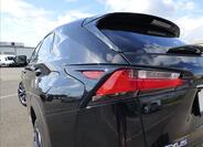 Lexus NX 300h 73