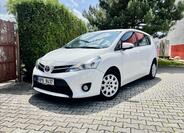 Toyota Verso 1