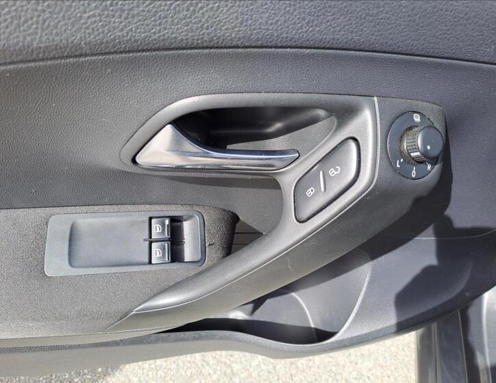 Volkswagen Polo 10