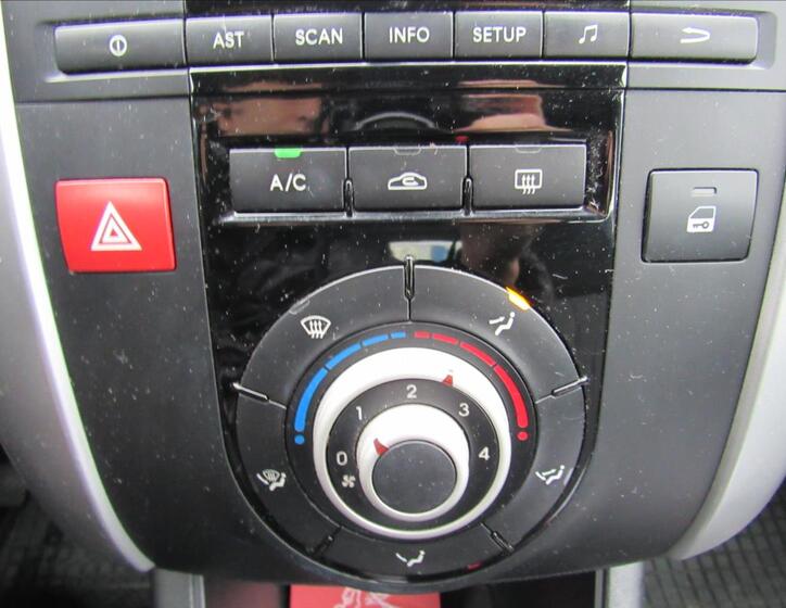 KIA Venga 17