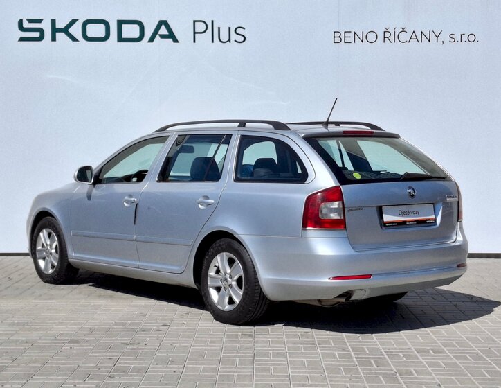 Škoda Octavia 10