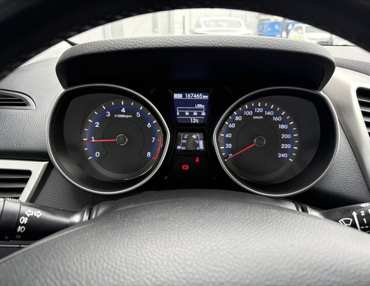 Hyundai i30 11