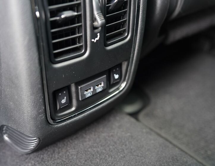 Jeep Grand Cherokee 23