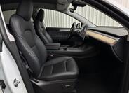 Tesla Model Y 33