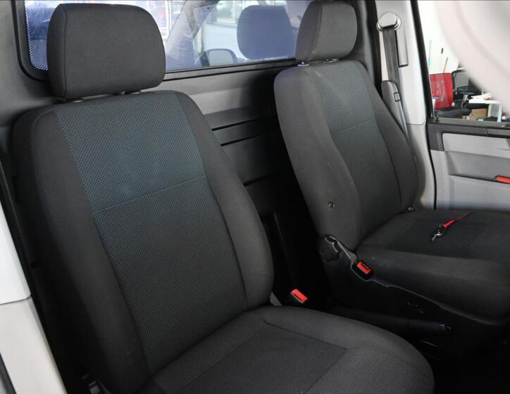 Volkswagen Transporter 26