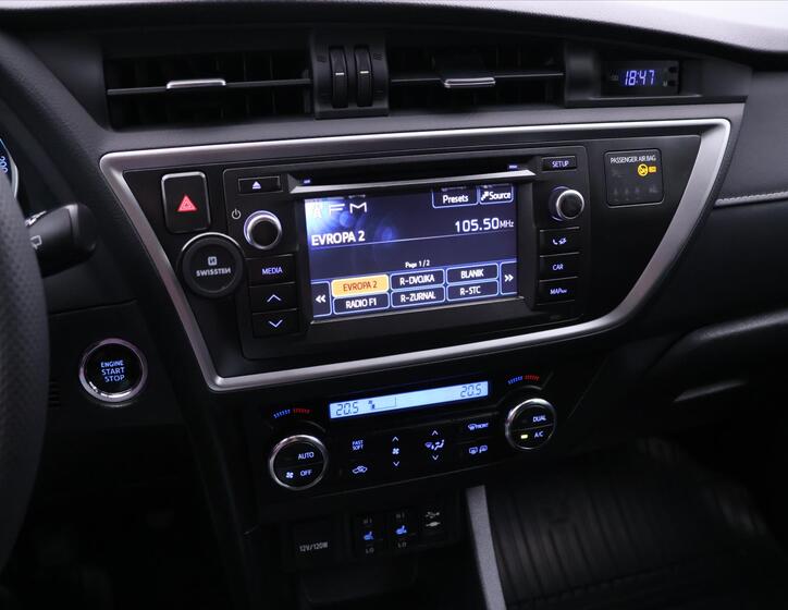 Toyota Auris 20