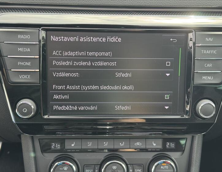 Škoda Superb 18