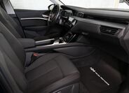 Audi e-tron 13